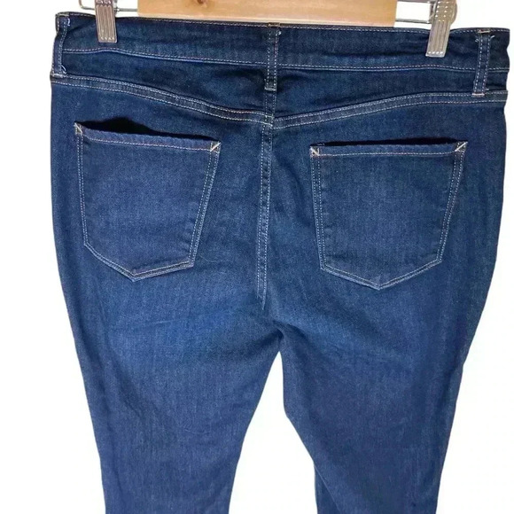 NEW a.n.a Mid Rise Straight Leg Jeans Sz 10 - Picture 4 of 4